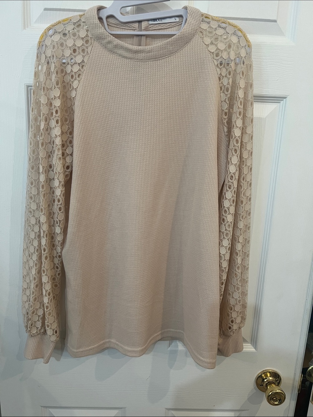 Beige Lace-Sleeve Thermal Pullover Top - Unbranded B117